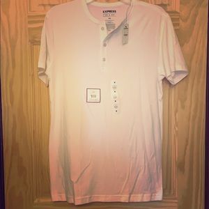 New Express moisture wicking T-shirt size M